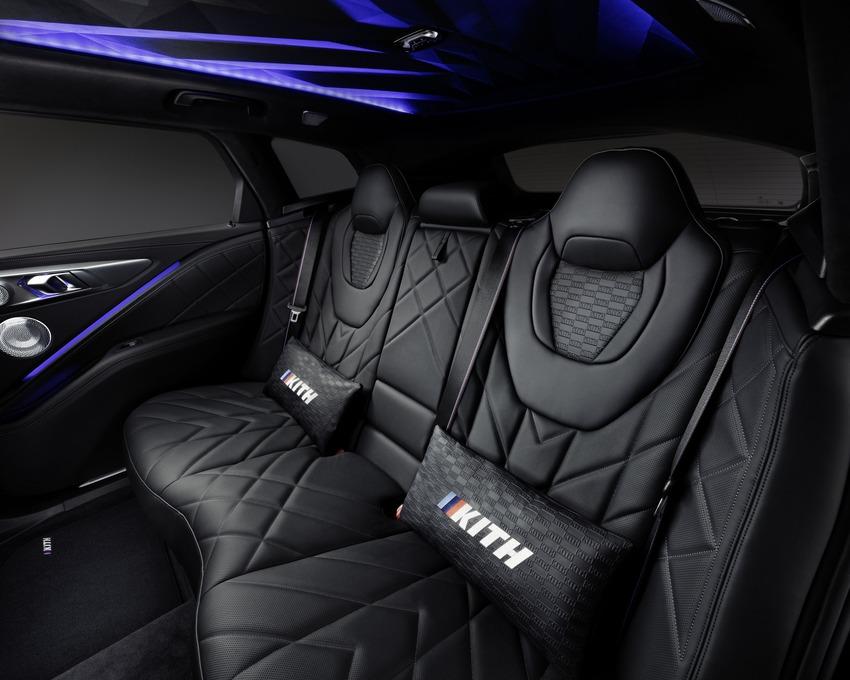 車室各處都可發現 Kith 標誌，彰顯兩者合作的獨特性。