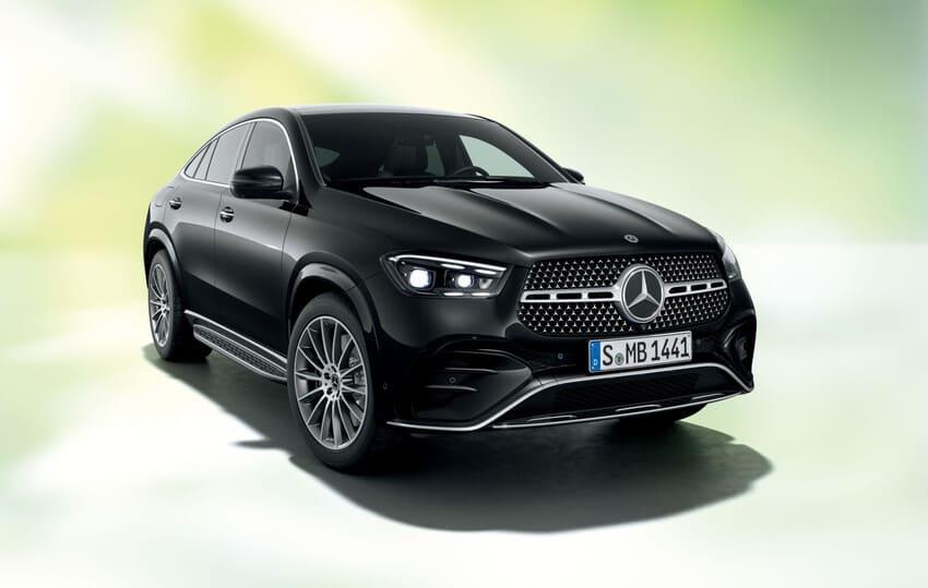 造型差異在於取消 AMG Line 外觀套件。圖為 GLS Coupe Core。 