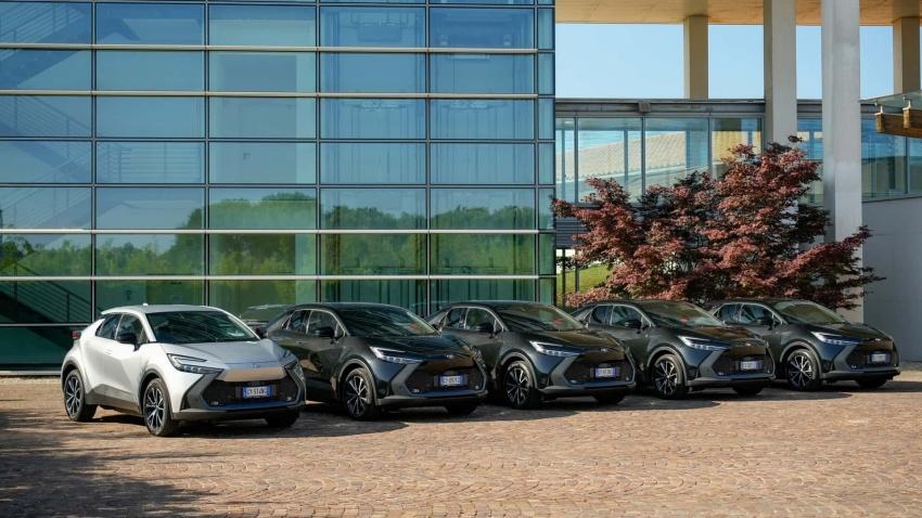 Toyota 委託多所大學進行研究，以 C-HR Hybrid 和 C-HR PHEV 進行道路測試，選出更省油錢的動力。