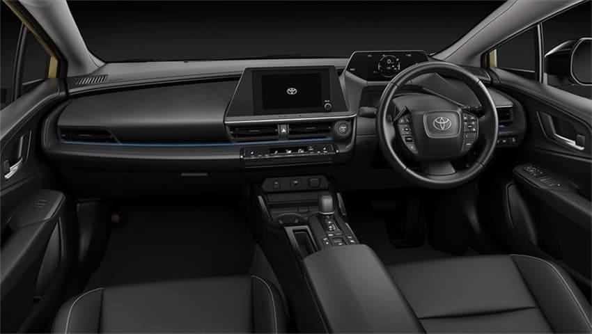 Toyota 新年式 Prius 特仕搶眼亮相！省油一哥升級黑化風格更帥氣有型