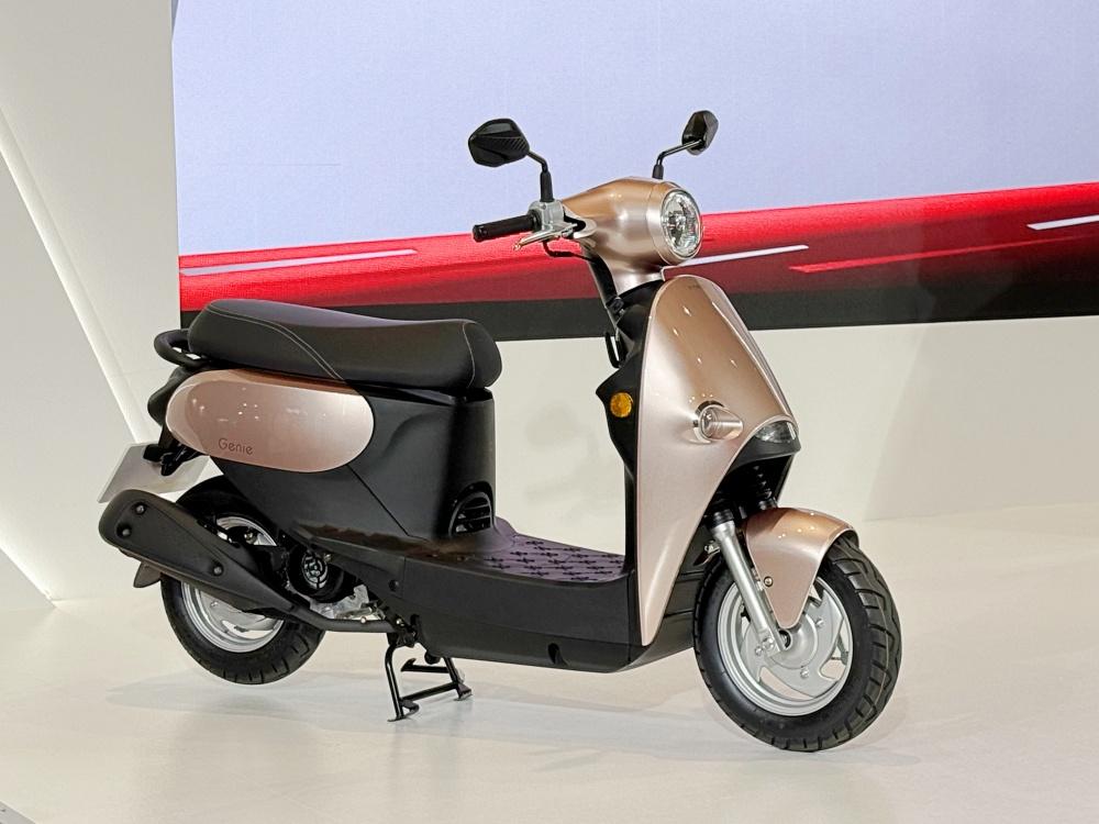 「小精靈」Genie 115 造型復古可愛，低座高的設計主打女性市場。