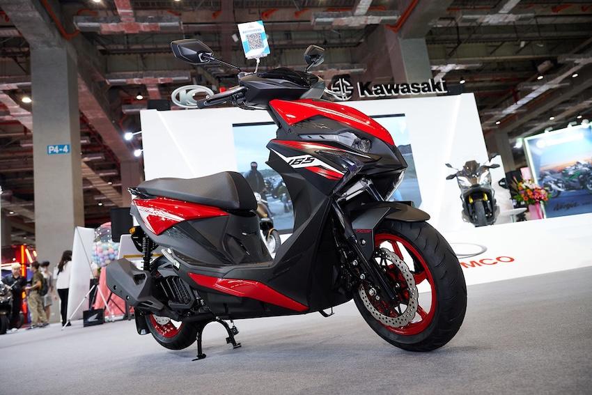 2025 年國際重型機車展覽會提前亮相的 RTS R 165 新車色。