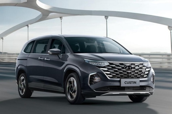 Hyundai 熱銷七人座 MPV 新 2.0 渦輪規格曝光！提供超過 200 匹馬力