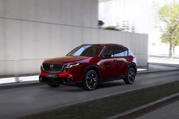 Mazda 新一代 CX-5 發表！換 15.6 吋中控大螢幕附 Google 系統 年底開賣