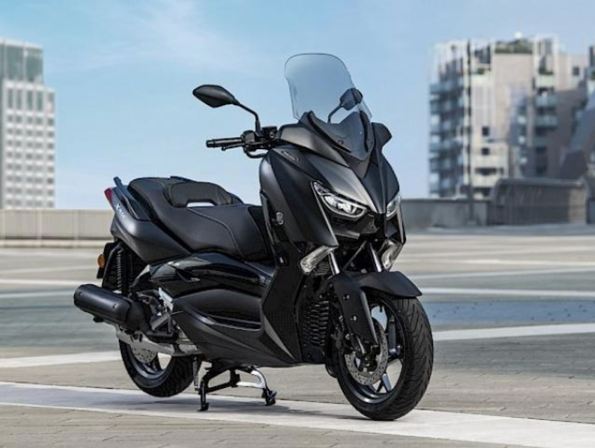YAMAHA XMAX