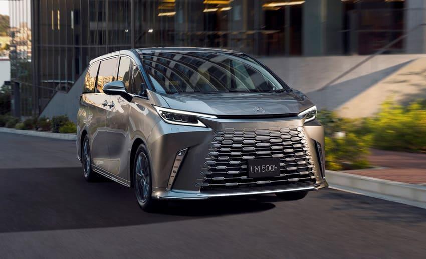 Lexus 在日本推出新年式 LM，強化舒適尊榮體驗。