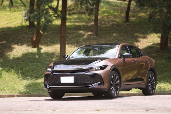 Toyota/Lexus 數位儀表故障  台灣總代理證實：6 萬輛車將召回
