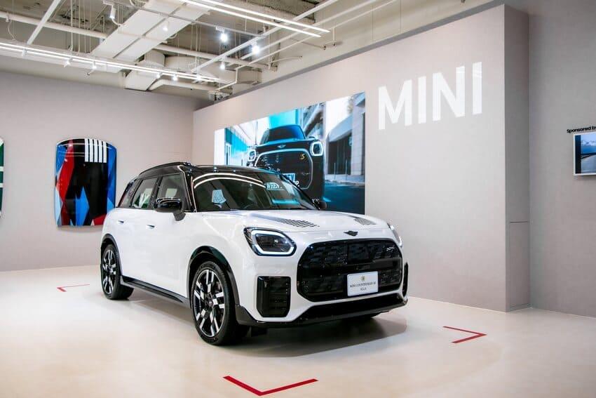結合實用空間及純電駕馭的 MINI Countryman SE ALL4 是都會與戶外探索的好夥伴。