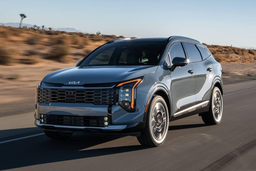 Kia 公布美規小改款 Sportage HEV 油電車型售價。