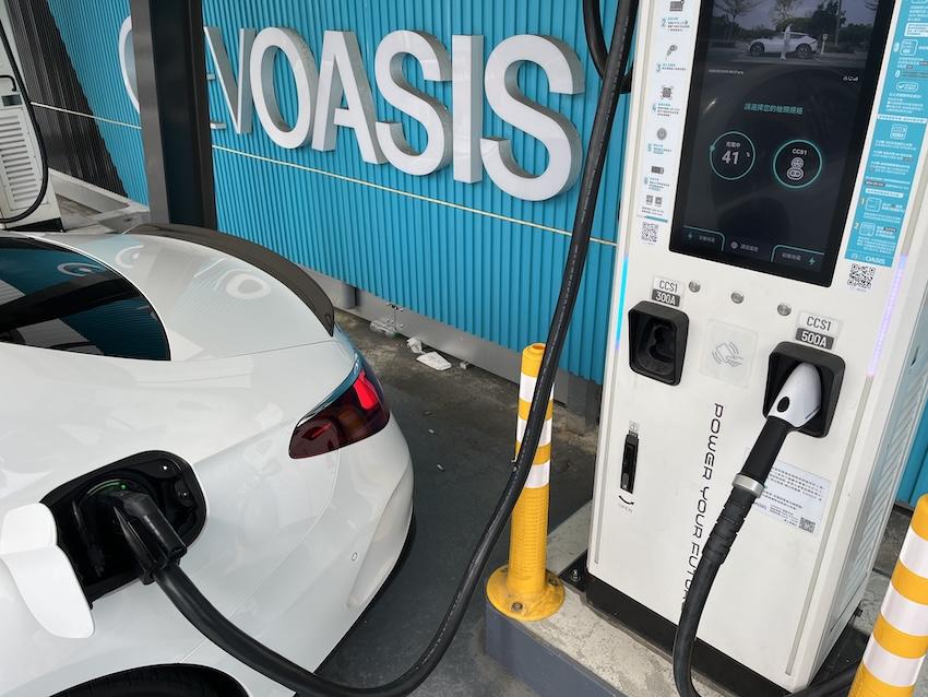 快充規格的 CCS1 與 CCS2 成長速度最快。