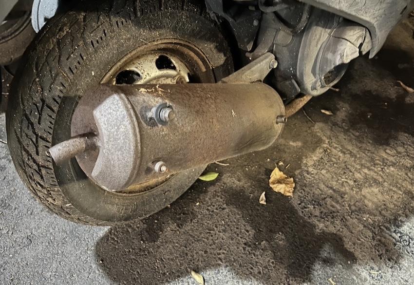 機車排氣管少這一物秒罰1800元  還有可能吃上官司