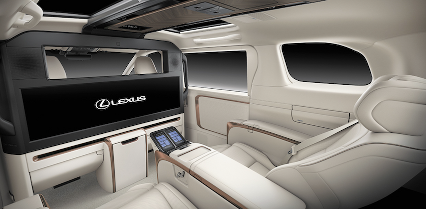 針對 Lexus 車主相當在乎的靜肅性部分，在 LM 前後輪拱增加更厚的隔音材料，電動尾門則導入更好的抑震材質，將動態行駛時的碎震、胎噪等降至最低，提供車艙高度寧靜表現。