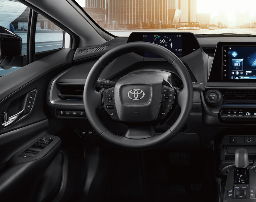 Prius PHEV 2026年式全車系標配加熱方向盤。