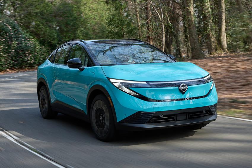 S+、SV+ 及 Platinum+ 車型搭載 75 kWh 電池組,擁有 488 公里續航力表現。
