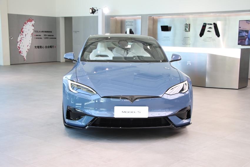 Model S Plaid