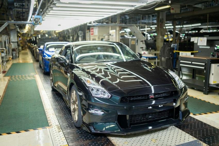 最後一輛 Nissan R35 GT-R 下線，宣告「東瀛戰神」告別車壇。