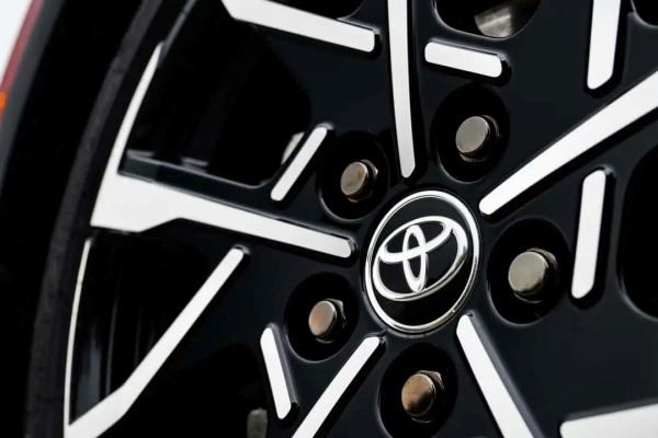 2025 全球汽車霸主提前確定！Toyota 集團 7 月銷量破紀錄 累積破 600 萬輛