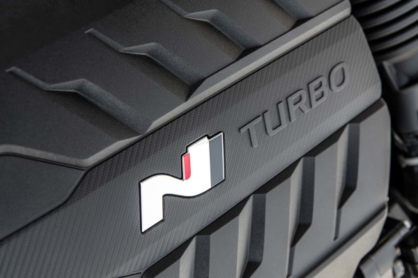 現代大改款 Elantra 預計明年登場！高性能 N 版將具備 300 匹性能