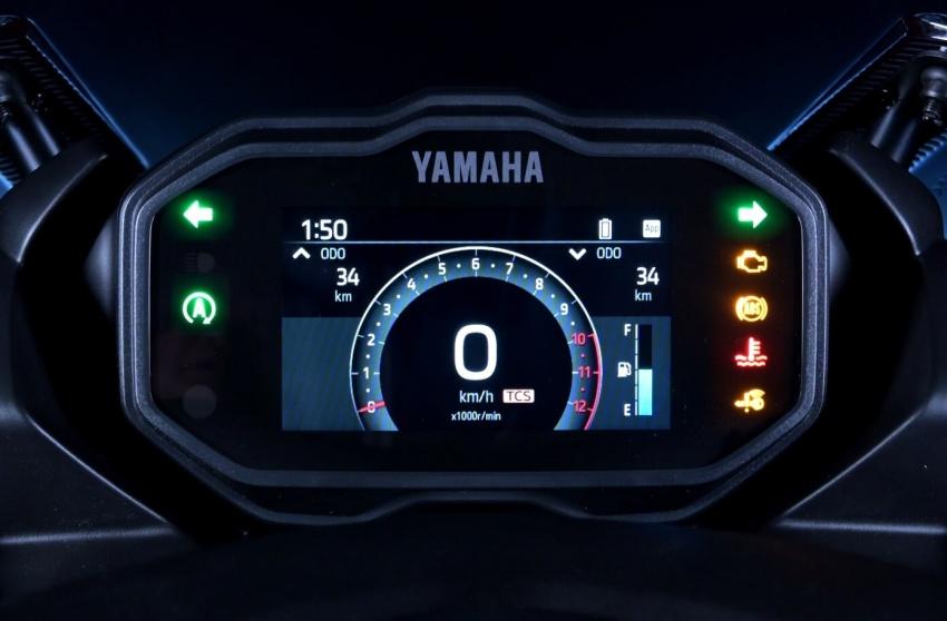 新一代 Tricity 換上全新 4.2 吋全彩 TFT 互聯儀表。