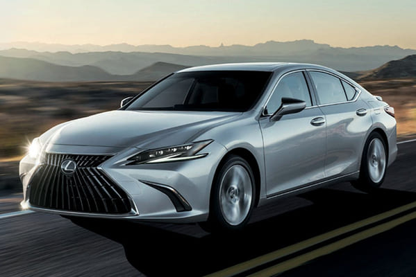 Lexus 豪華房車 ES 新年式持續奮戰！全新大改款有望年底現身台灣