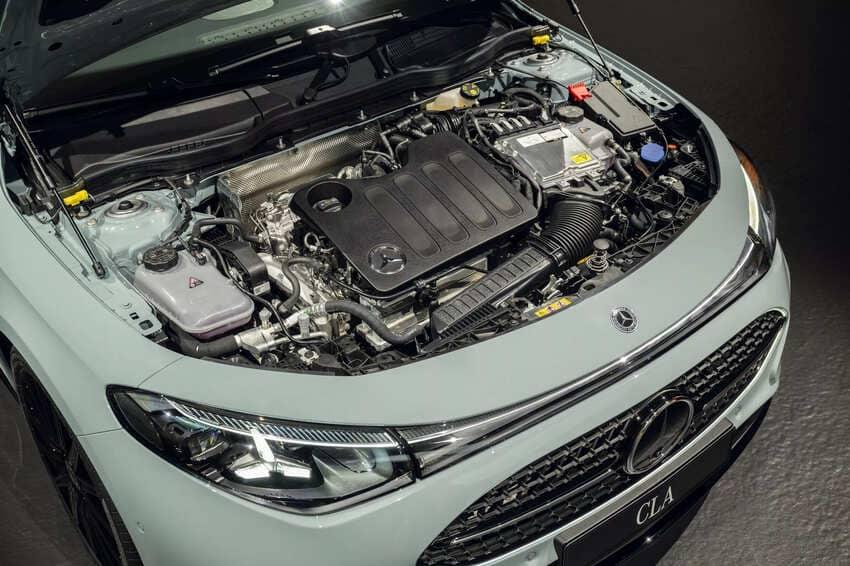 賓士高層打破傳言，確認賓士不會採用 BMW 引擎。