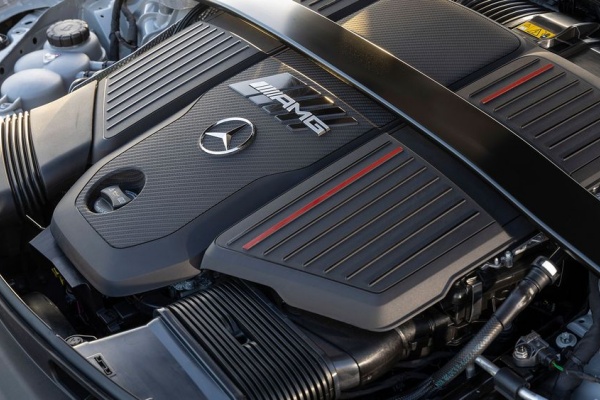 賓士 AMG C63 取消 2.0 四缸設定！有望採六缸渦輪搭油電系統