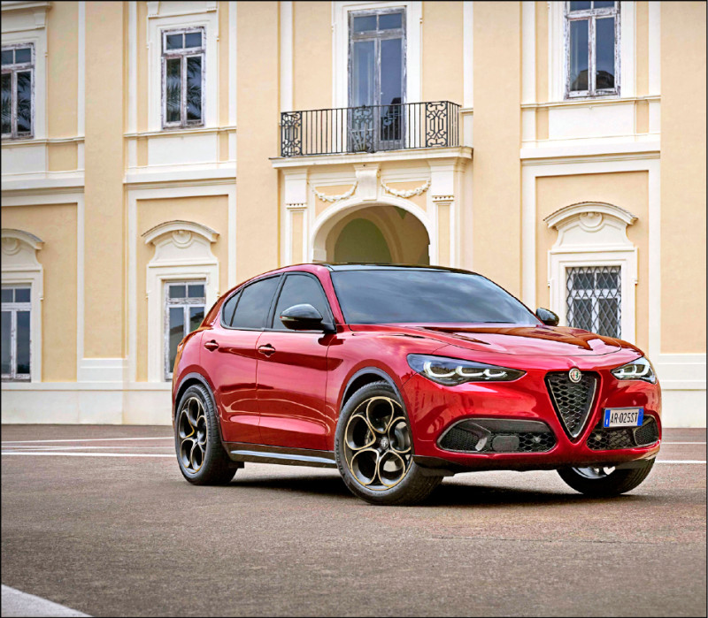 運動跑旅Alfa Romeo Stelvio融合義式美學。圖為Intensa車型。