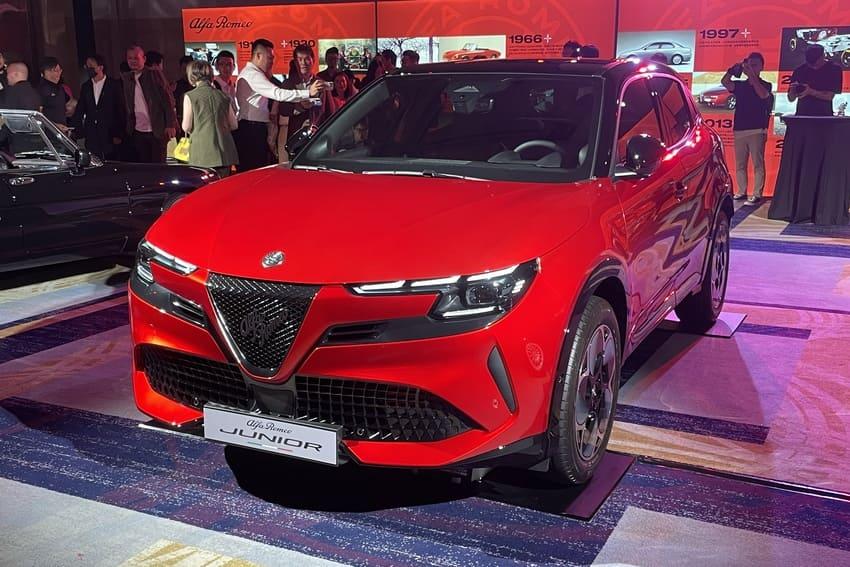 全新 Junior 在 Alfa Romeo 重返台灣記者會上驚喜現身,預計 2026 年正式導入。(記者陳弘智攝)