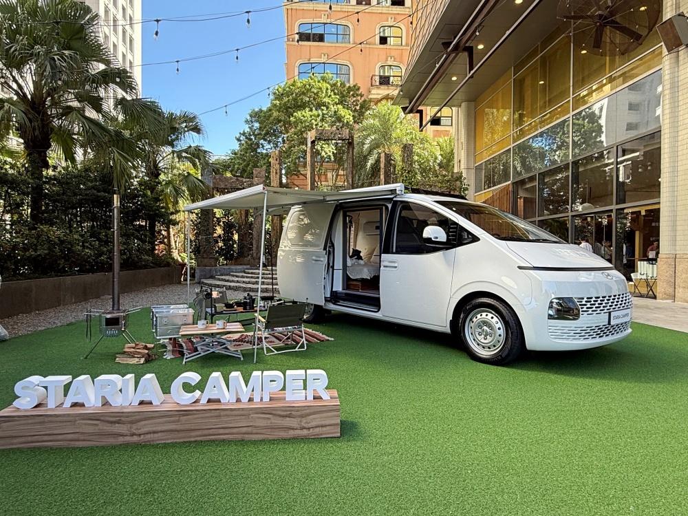 Staria Camper 露營車以　Van 貨車為基礎改裝而來。
