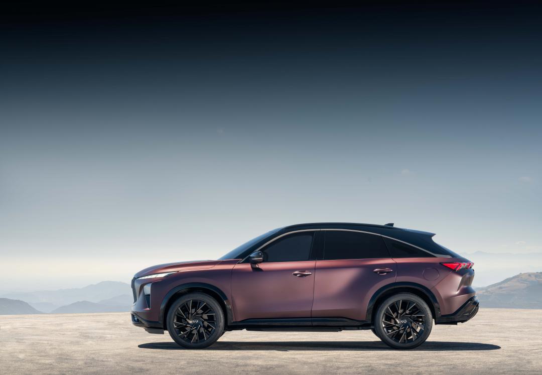 承襲FX車系的流線斜背車尾是QX65 Monograph外型亮點。