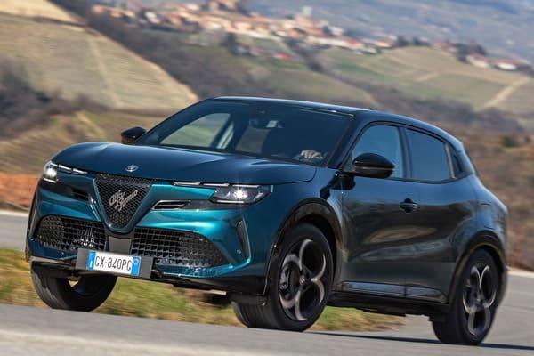 Alfa Romeo 入門 SUV 新年式亮相!追加升級套件可選 台灣確認明年見 Alfa Romeo 入門 SUV 新年式亮相!追加升級套件可選 台灣確認明年見