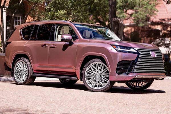 Lexus 七人座旗艦 SUV 特仕登場!LX 化身豪華行動美容院閃亮上路 Lexus 七人座旗艦 SUV 特仕登場!LX 化身豪華行動美容院閃亮上路