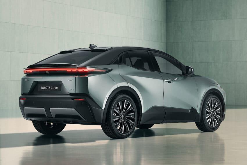 C-HR+ 軸距設定較現行 RAV4 更長一些,擁有出色的空間表現。