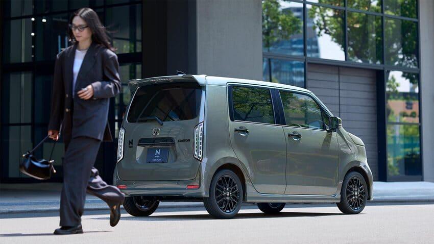 Honda 入門輕 MPV 新年式亮相！高級版換裝黑化風格更具豪華氣息