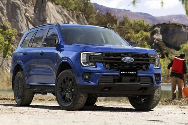 福特 Ranger 休旅新成員登場！坐擁七人大空間 追加越野套件更實用