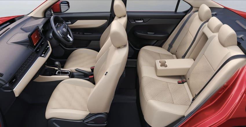 寬裕的車室空間也是 Amaze 的一大特點。