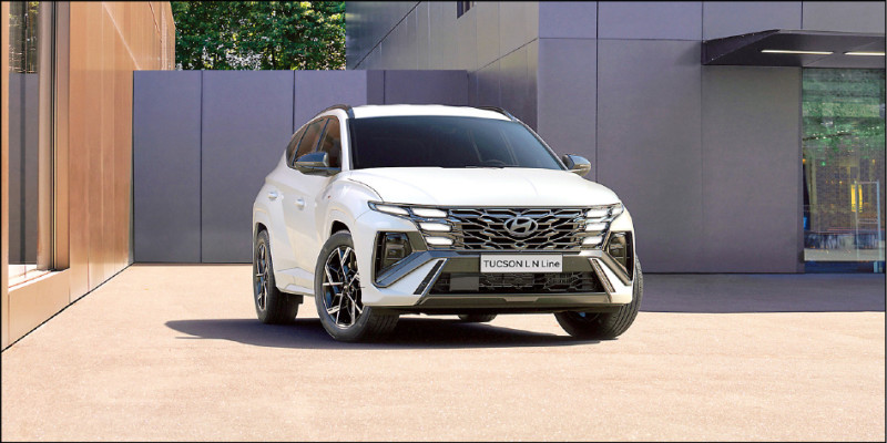 台灣Hyundai為Tucson L新增N Line車型,為其導入專屬套件,展現更具侵略感的外型,全台限量30台。