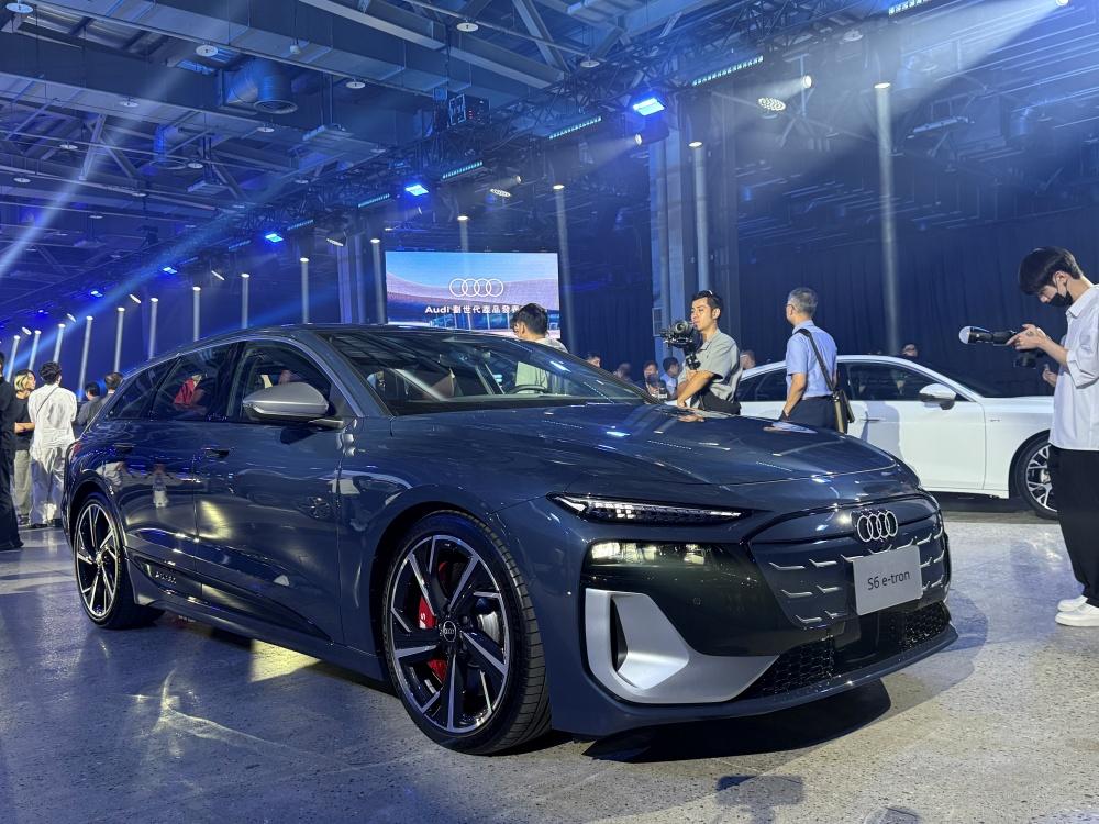 Audi 主力車款精銳盡出！新一代 Q5、A6 上市 搭新世代外型與座艙