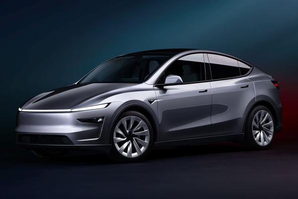 Tesla 入門版 Model Y 資訊意外曝光!大幅調整配備內容下修入手門檻 Tesla 入門版 Model Y 資訊意外曝光!大幅調整配備內容下修入手門檻