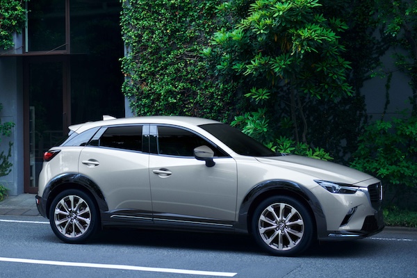 標配 Bose 音響跟環景沒漲價！Mazda 跨界小休旅新年式降價發表