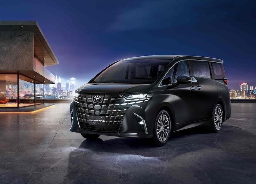 日媒稱 Toyota Alphard 明年將迎來小改款，並取消燃油動力。