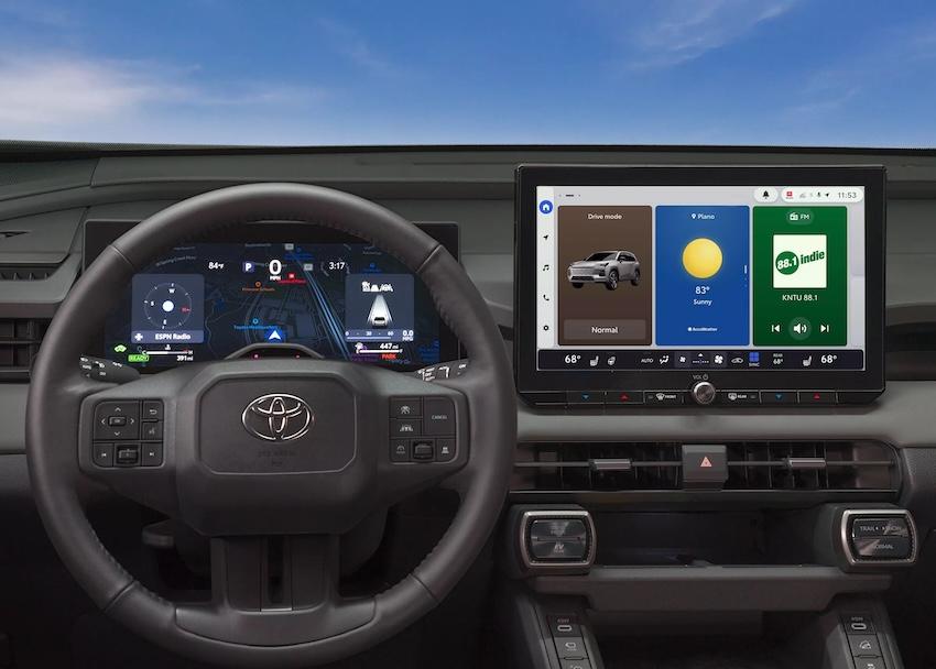 具備支援 AT&T 提供支援的  5G 網路，保留汽車級 Linux系統，並使用 Toyota Woven 的 Arene 軟體開發。
