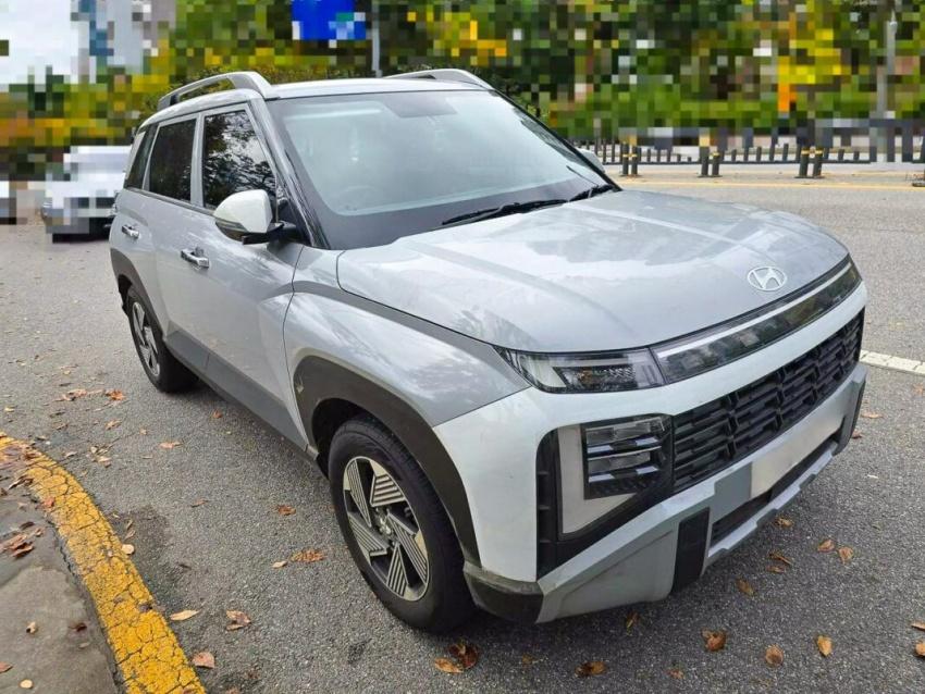 Hyundai 新一代 Venue 測試車無謂裝現身。