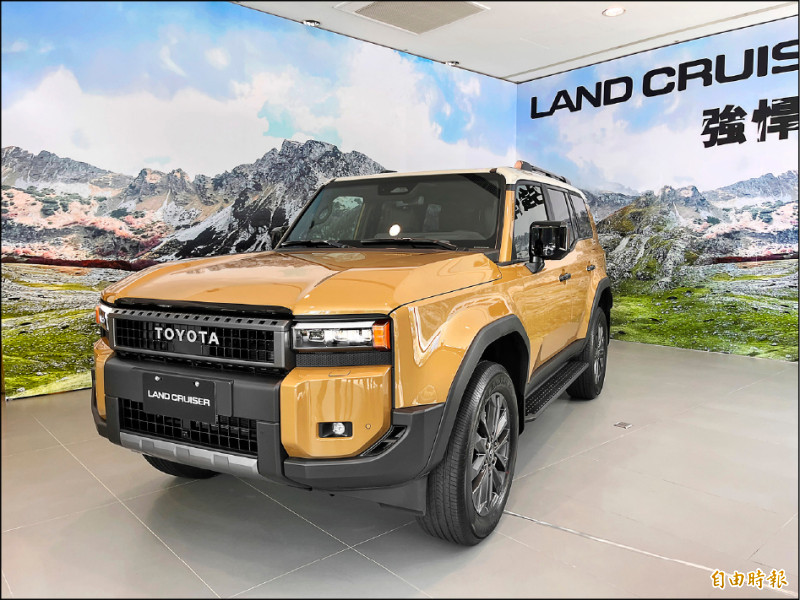 Toyota Land Cruiser另提供兩款加價的雙色車色選擇,圖為荒野棕。(記者陳英傑攝)