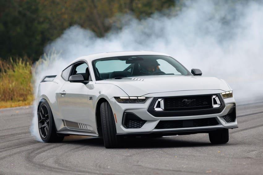 在性能提升及專屬調校之下,賦予 Mustang RTR 更加豐富的駕馭樂趣。