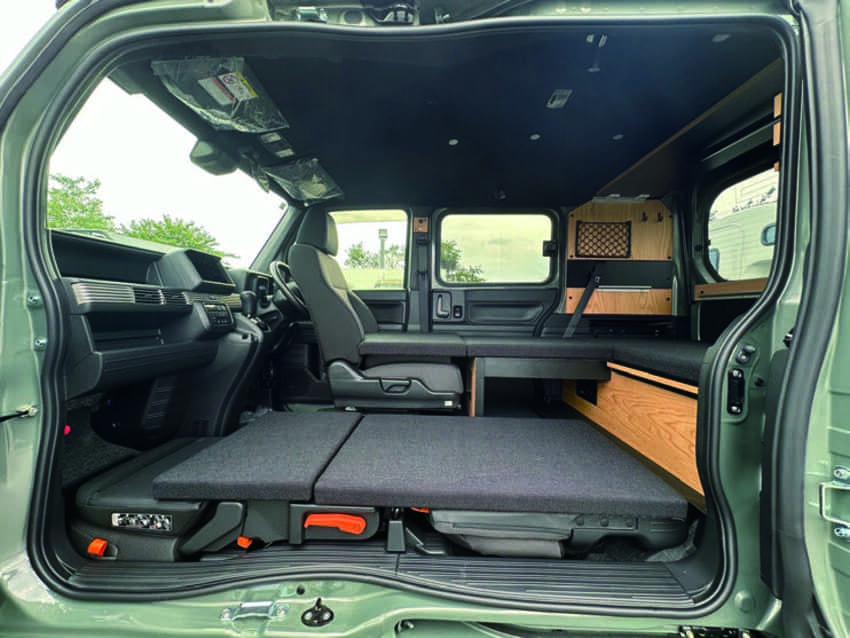 N-Van 獨特的乘客側無 B 柱設計與平整化座椅收折功能相當實用。