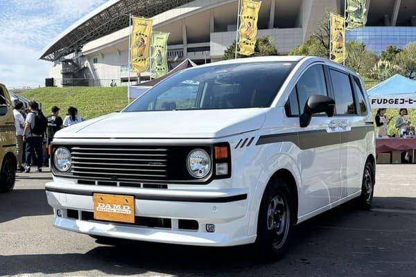 本田暢銷七人座 MPV 風格乍變!Freed 化身美式廂型車展現復古新魅力 本田暢銷七人座 MPV 風格乍變!Freed 化身美式廂型車展現復古新魅力