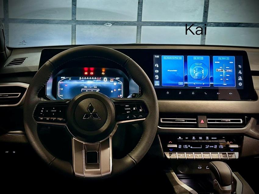 內裝配備 10.3 吋數位儀表與 12.3 吋中控螢幕。