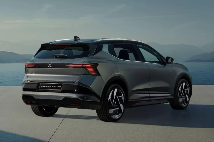 LED 尾燈造型與日行燈呼應，讓整體設計更具一致性。