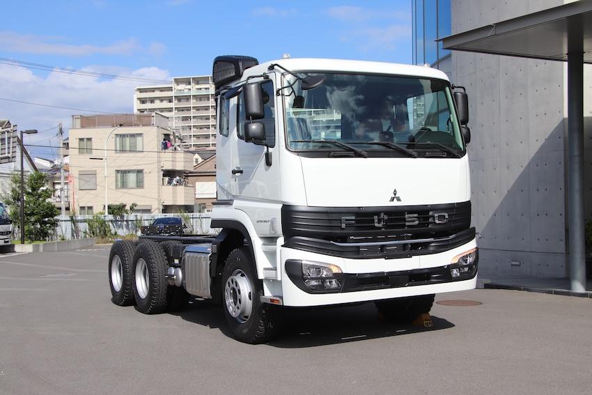 FUSO Super Great 加入乘用車設計元素，淡化傳統商用車的氣息。
